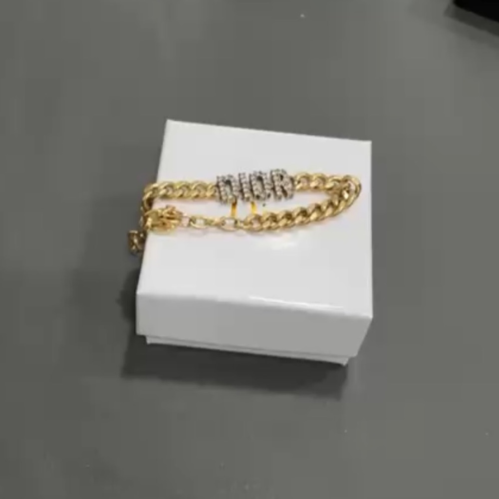 Christian Dior Gold Plated Crystal Logo Bracelet Curb Chain 6-8” Lobster Clasp - Picture 4 of 7